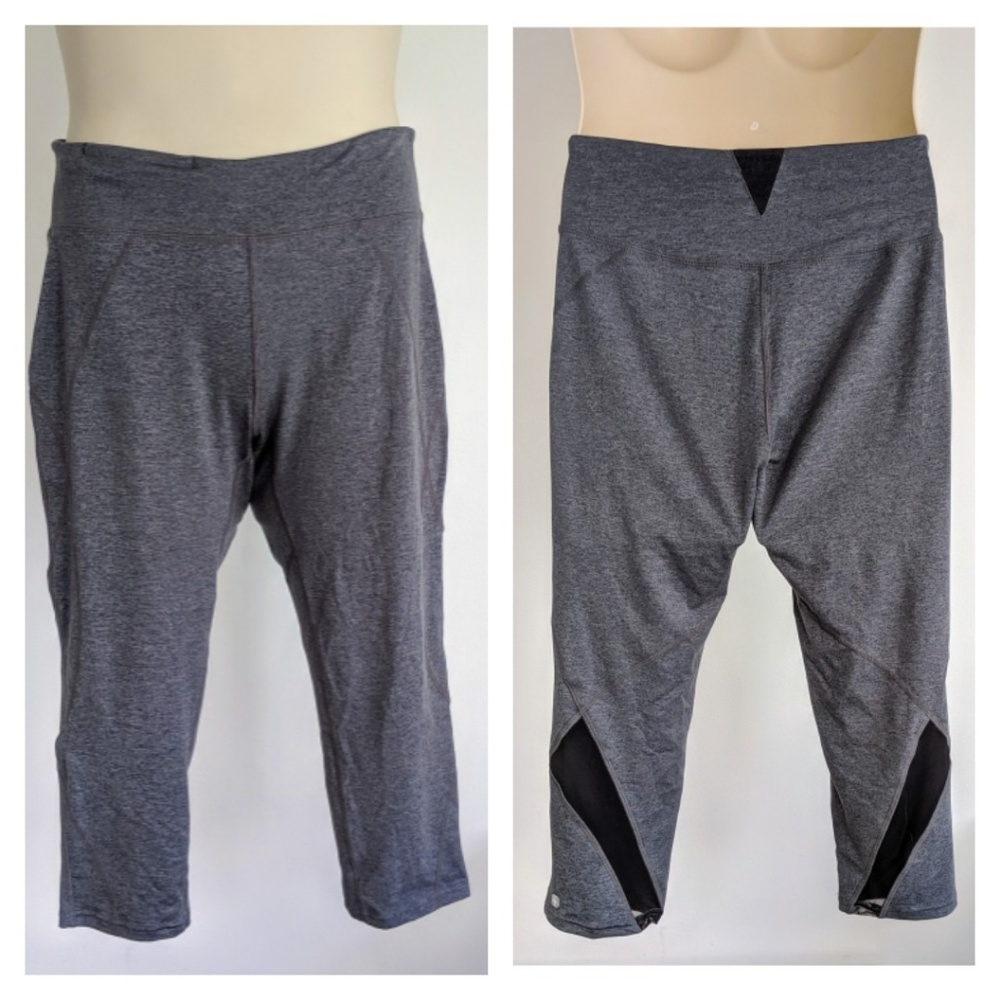 Cropped workout leggings with mesh accents